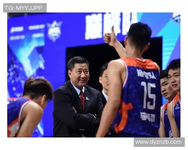 成都篮球队整体压制体系解析与战术运用研究