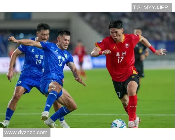 南京足球队配合变革引发热议球迷期待新战术带来的精彩表现 南京足球队配合变革引发热议球迷期待新战术带来的精彩表现